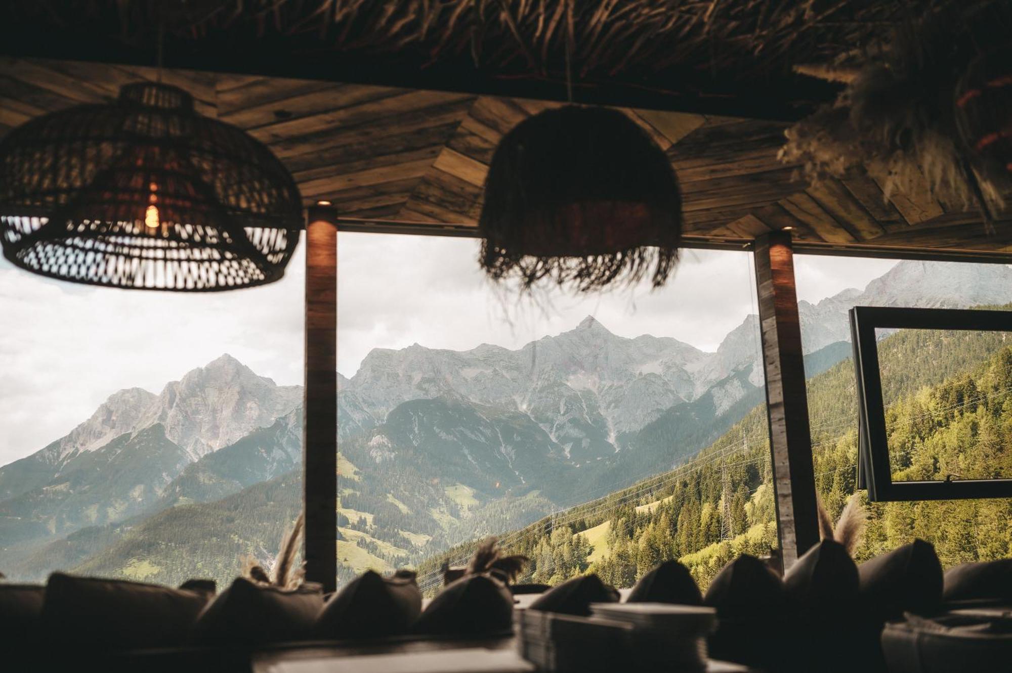 Jufenalm Boho Hotel & Restaurant Maria Alm am Steinernen Meer Exterior photo